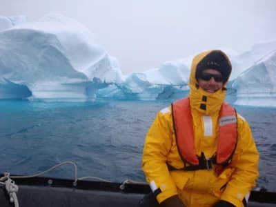 By zodiac among the icebergs
